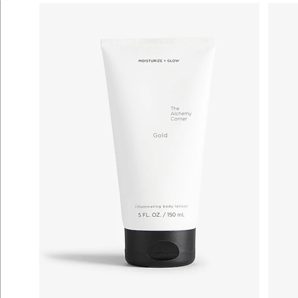Express the Alchemy corner illuminating bodylotion